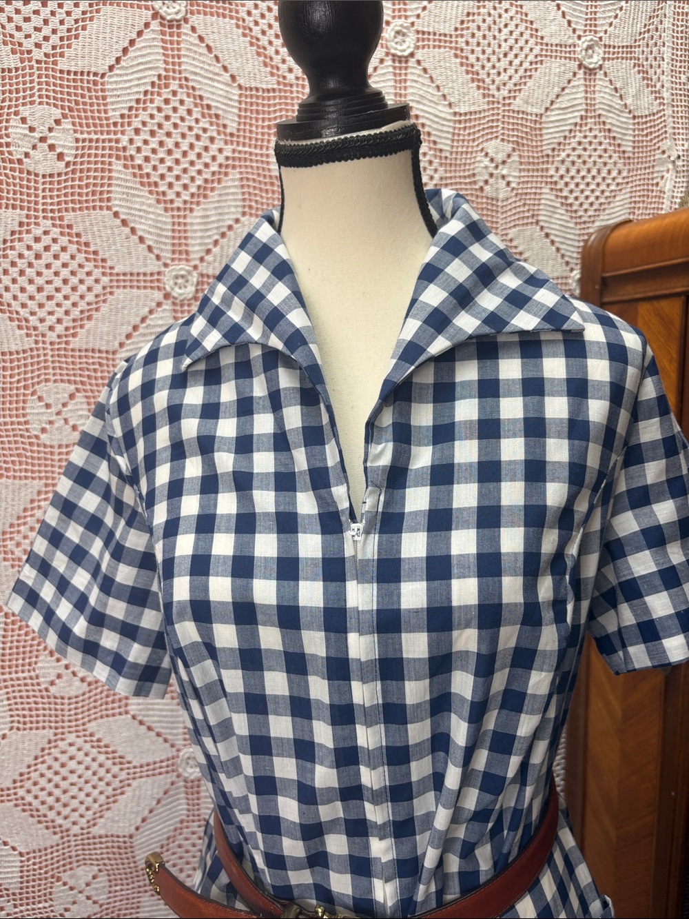 Blue Gingham Shirt Dress with Embroidered Pockets Sz sm/m - Picture 2 of 9
